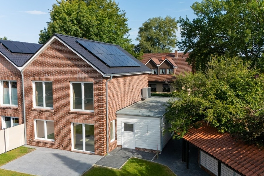 Neubau in Zetel - Doppelhaushälfte (links)